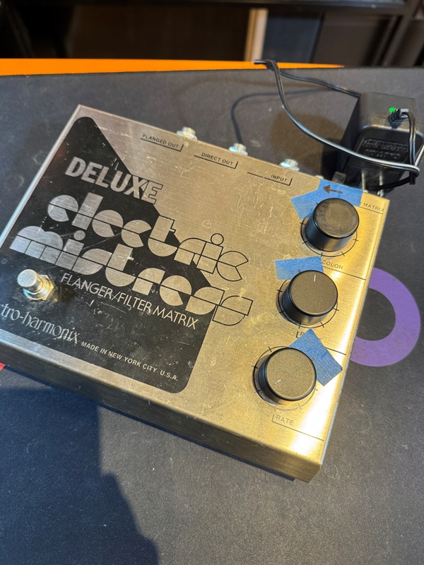 Electro Harmonix Deluxe Electric Mistressの画像
